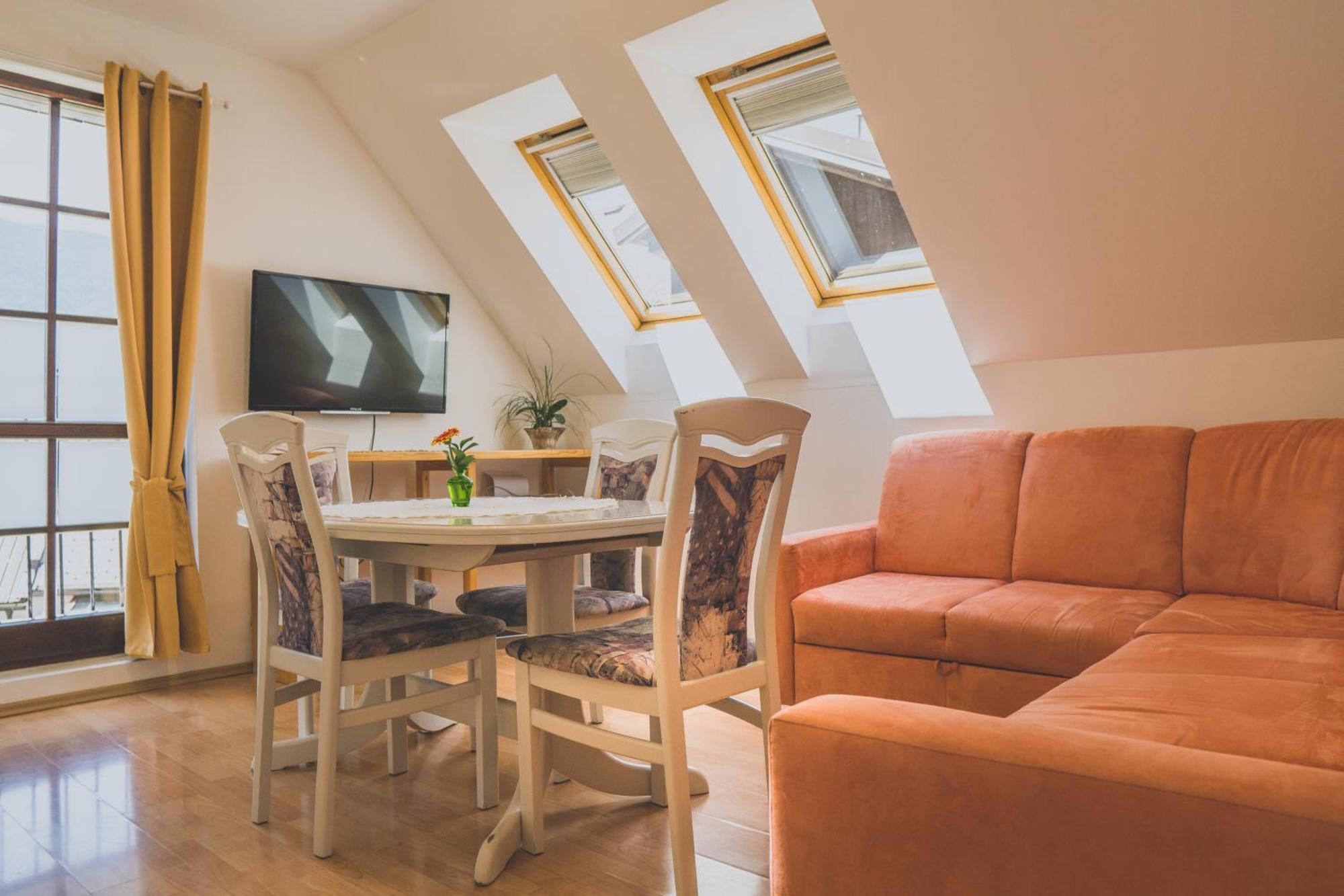 Apartment Amak With Free Onsite Parking Бовец Стая снимка